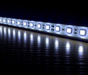 مشخصات آلومینیوم مقاوم در برابر حرارت ، چراغ های نوار LED ضد آب 2835 ضد آب